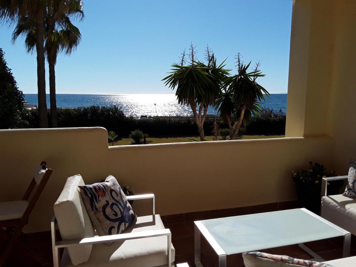 Beachfront Neptuno I, Complex,Views,Pool,Garden, Elviria Марбелья Экстерьер фото