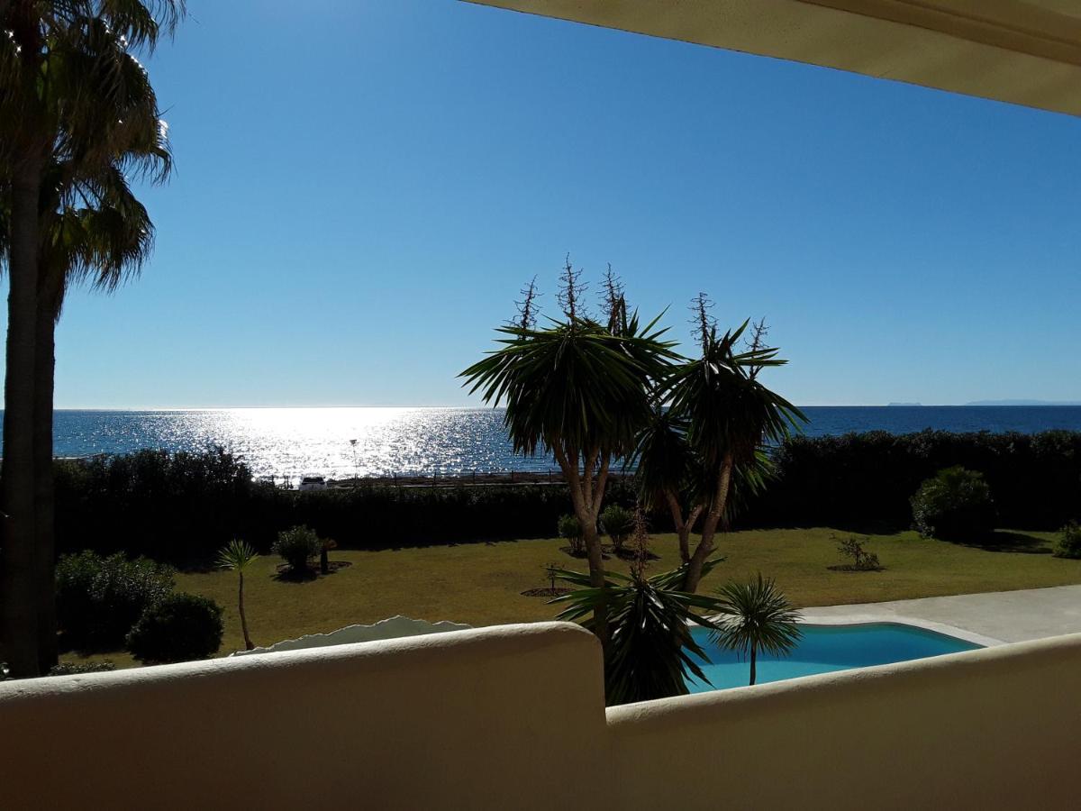 Beachfront Neptuno I, Complex,Views,Pool,Garden, Elviria Марбелья Экстерьер фото