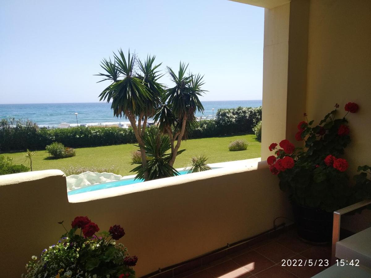 Beachfront Neptuno I, Complex,Views,Pool,Garden, Elviria Марбелья Экстерьер фото