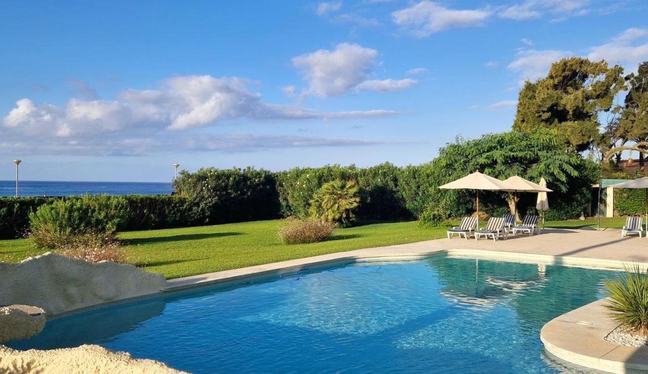 Beachfront Neptuno I, Complex,Views,Pool,Garden, Elviria Марбелья Экстерьер фото