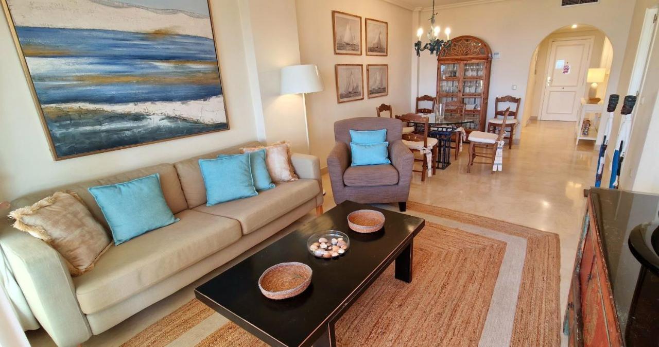 Beachfront Neptuno I, Complex,Views,Pool,Garden, Elviria Марбелья Экстерьер фото