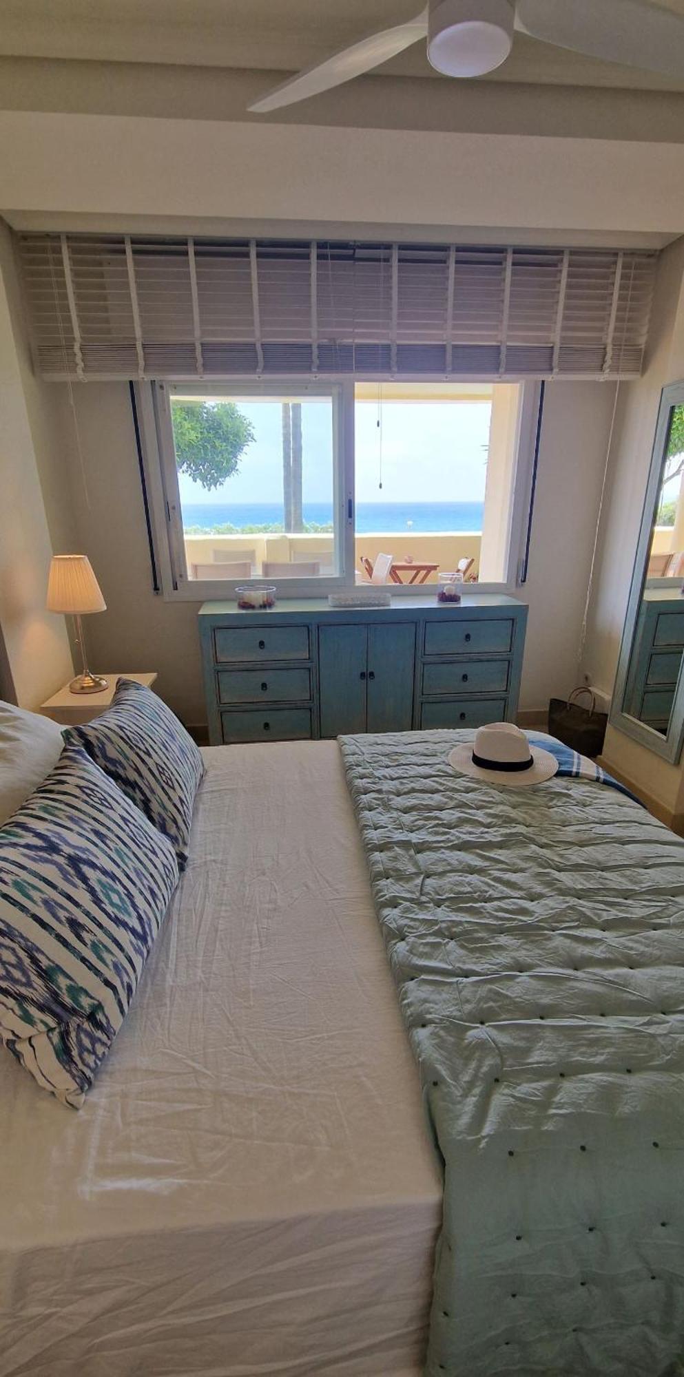 Beachfront Neptuno I, Complex,Views,Pool,Garden, Elviria Марбелья Экстерьер фото